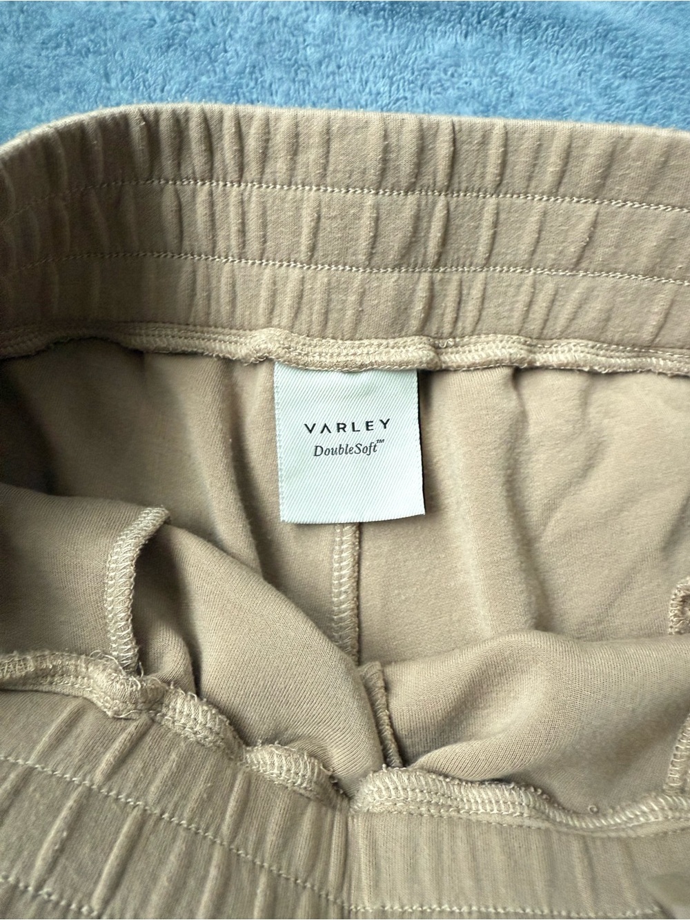 Varley Alder Sweat Shorts - Picture 4 of 9